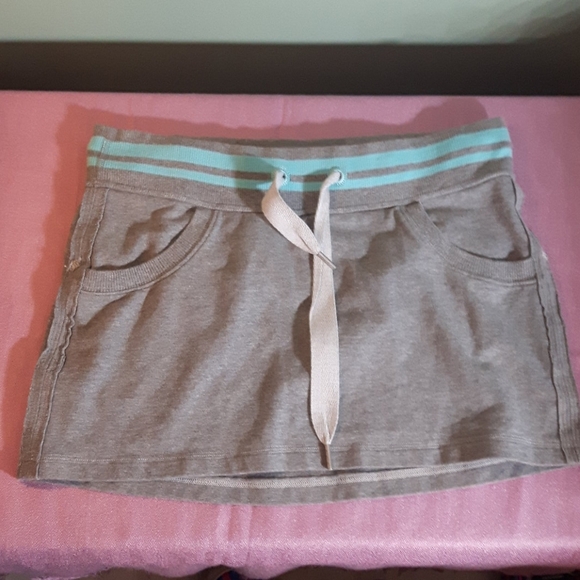size 4 lululemon athletics work out tennis skirt - Picture 6 of 11